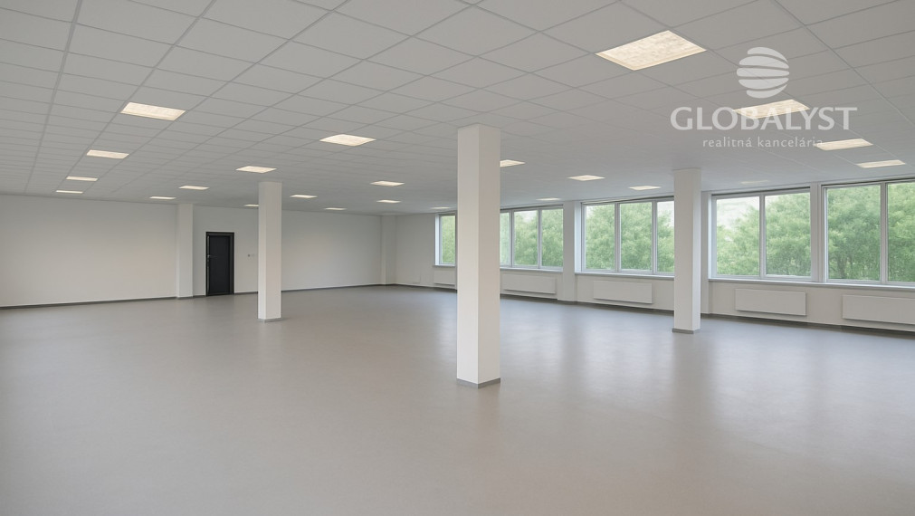 Priestranný, prevádzkový priestor : 440 m² v OC na Severe