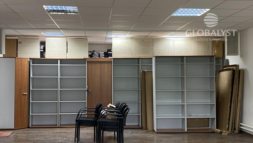 Kancelárske priestory : 73,5  m2, v širšom centre mesta