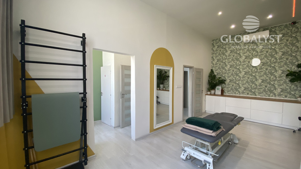 Rekonštruované obchodné priestory - 62 m2 - na Terase