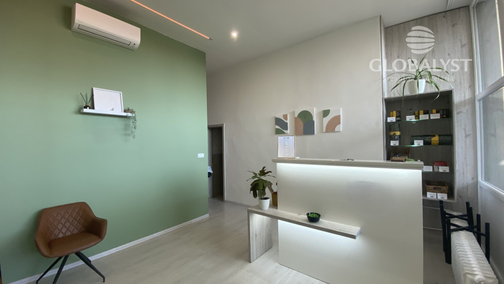 Rekonštruované obchodné priestory - 62 m2 - na Terase