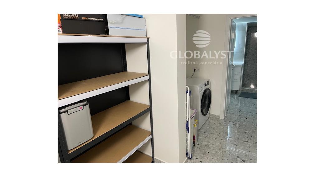 Priestranný 2-izbový byt na Rampovej