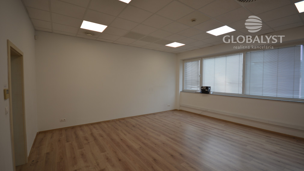Kancelárske priestory s výmerou 50,68 m2, v centre mesta