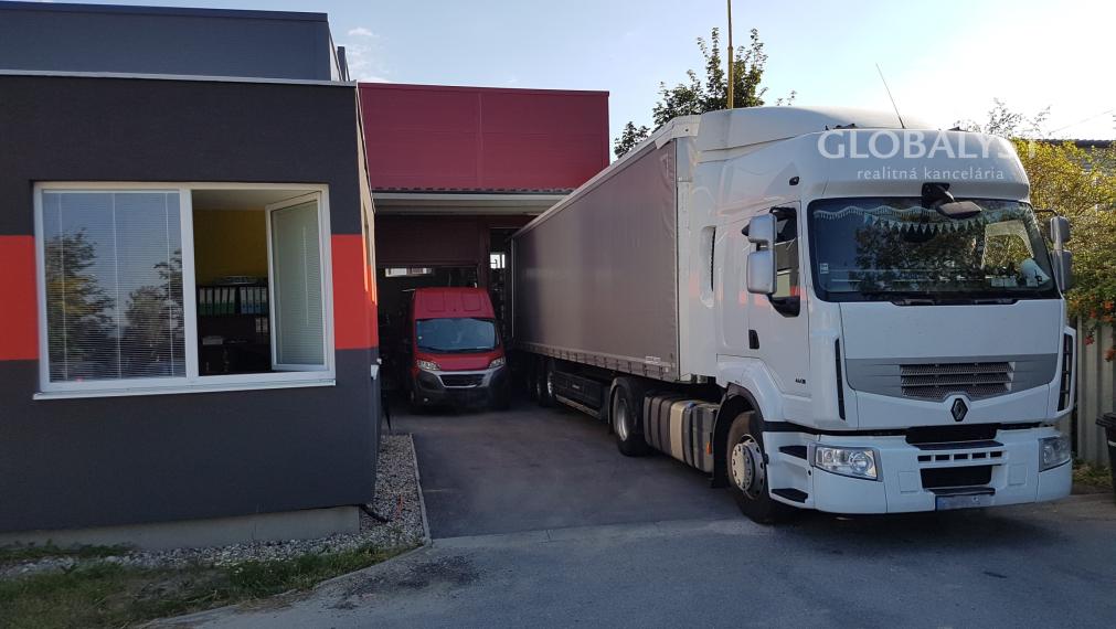 NA PRENÁJOM – Uzavretý komerčný areál | Sklad • Kancelárie • Showroom • Vonkajšie plochy