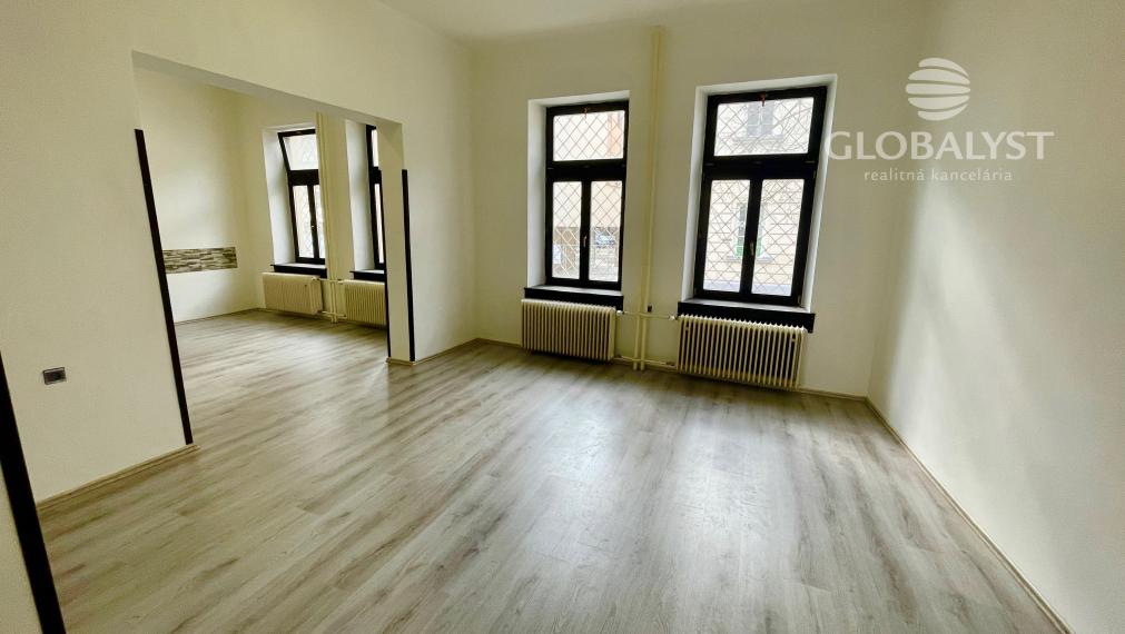 Obchodné priestory - 84 m2 - v centre - na Mäsiarskej