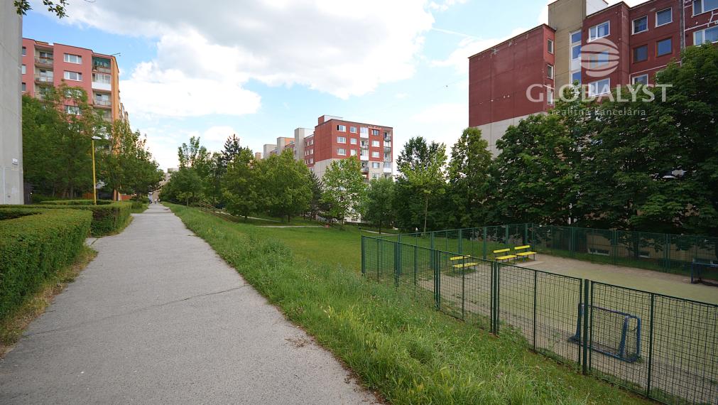 Štýlový 3-izbový byt po kompletnej rekonštrukcii - Viedenská ulica