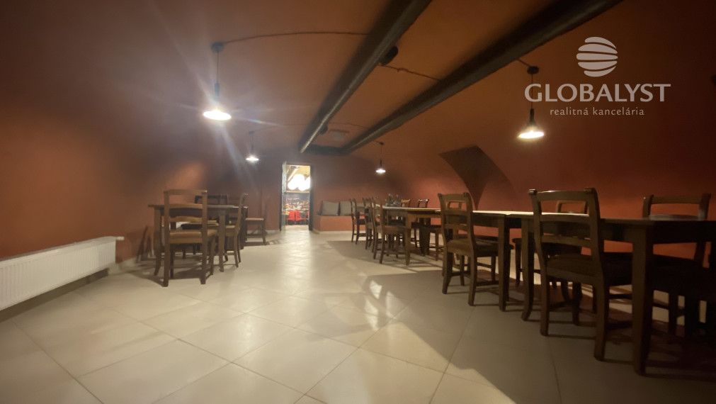Prenajmeme štýlové reštauračné priestory - 382 m2 v historickom centre mesta