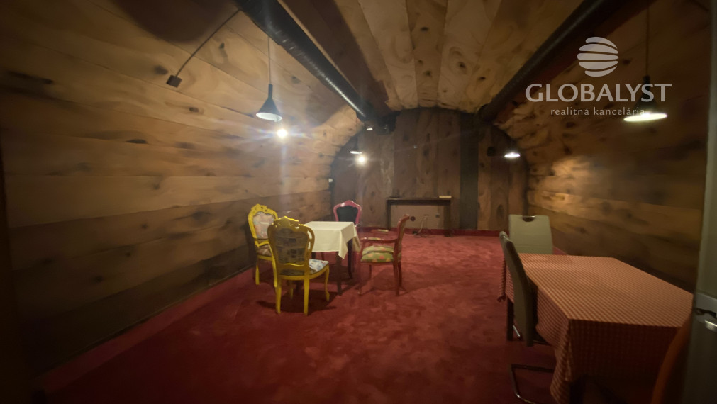 Prenajmeme štýlové reštauračné priestory - 382 m2 v historickom centre mesta