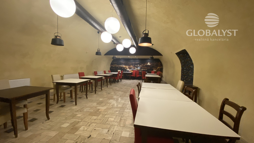Prenajmeme štýlové reštauračné priestory - 382 m2 v historickom centre mesta