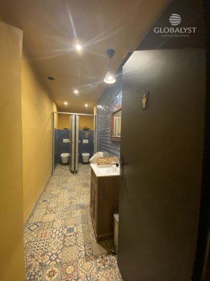 Prenajmeme štýlové reštauračné priestory - 382 m2 v historickom centre mesta