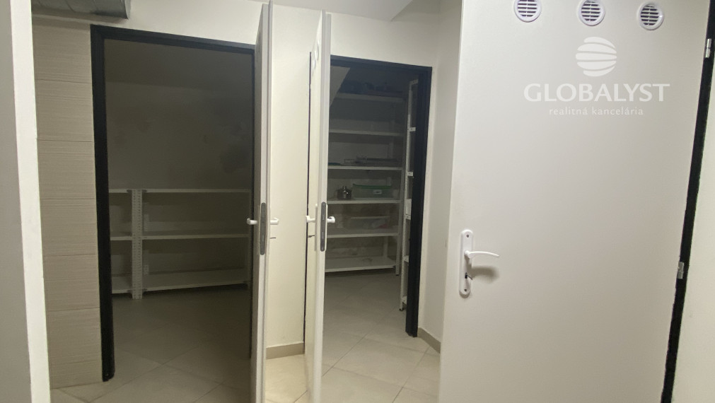 Prenajmeme štýlové reštauračné priestory - 382 m2 v historickom centre mesta