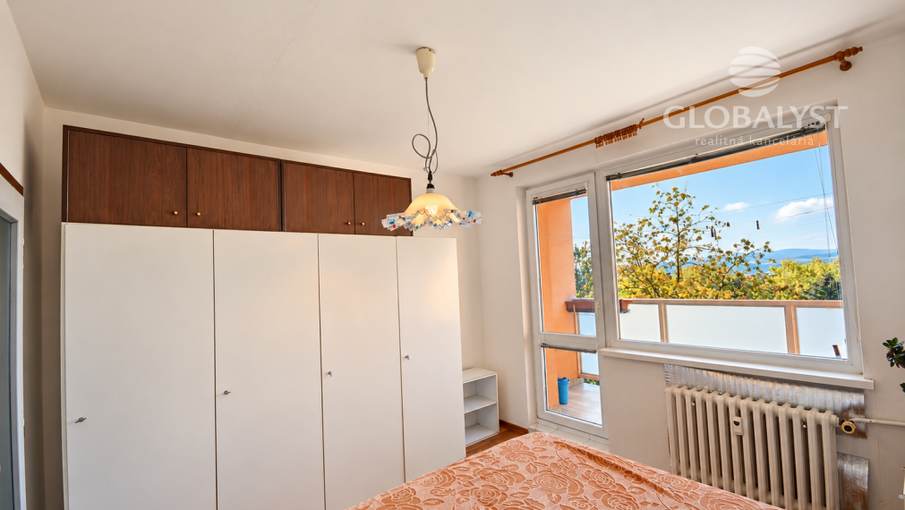Kompletne zariadený 3-izbový byt s loggiou – Košice, Furča