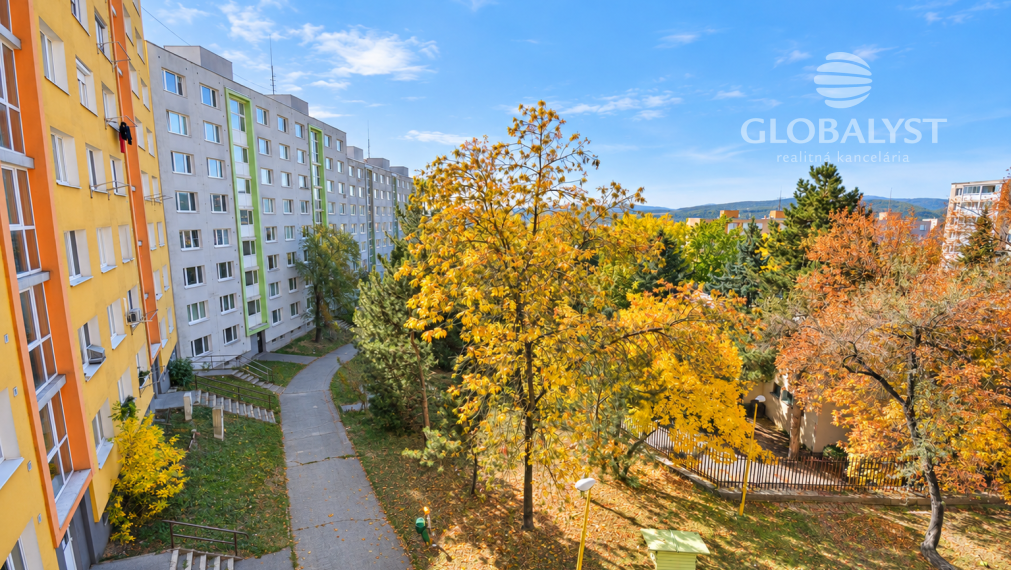 Kompletne zariadený 3-izbový byt s loggiou – Košice, Furča
