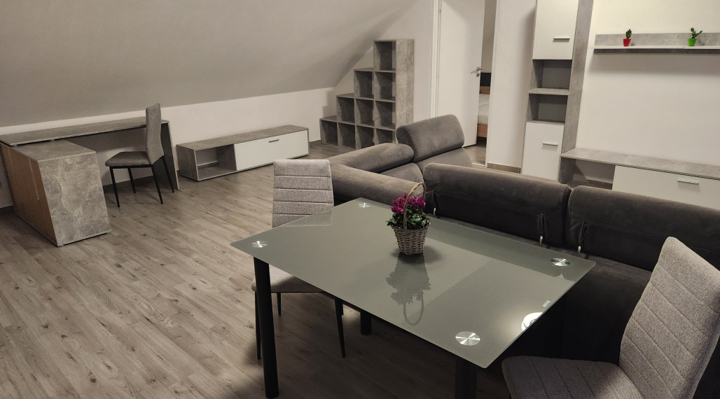 Kompletne zariadený apartmán 32 m2 na Juhu