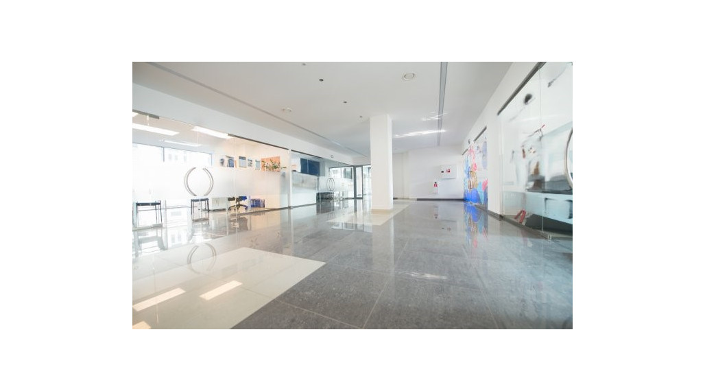 Kancelárske / obchodné priestory - 33 m 2 - v centre mesta