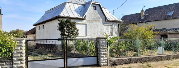 Rodinný dom na 36 árovom pozemku vo V.Horeši