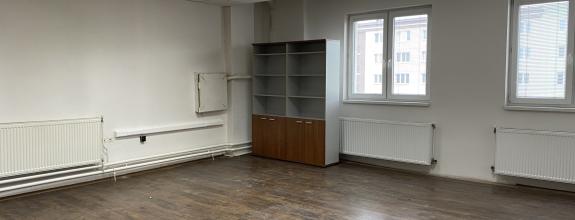 Kancelárske priestory : 73,5  m2, v širšom centre mesta