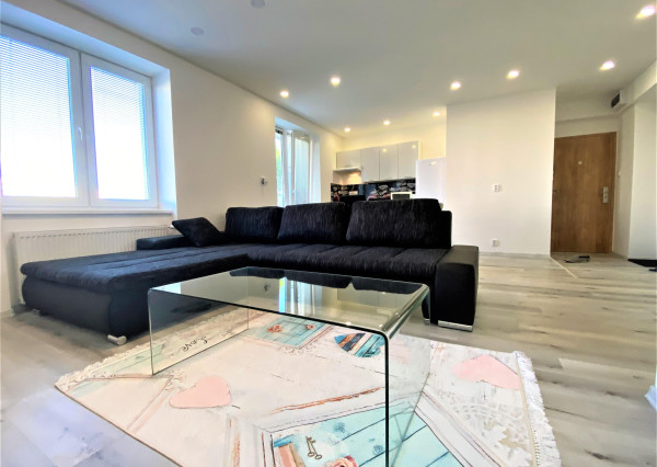 Priestranný, rekonštruovaný 3 izbový byt v centre mesta na Tatranskej