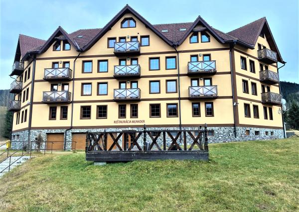 3 izbový mezonetový apartmán s výmerou 80 m2, v centre SKI Telgárt
