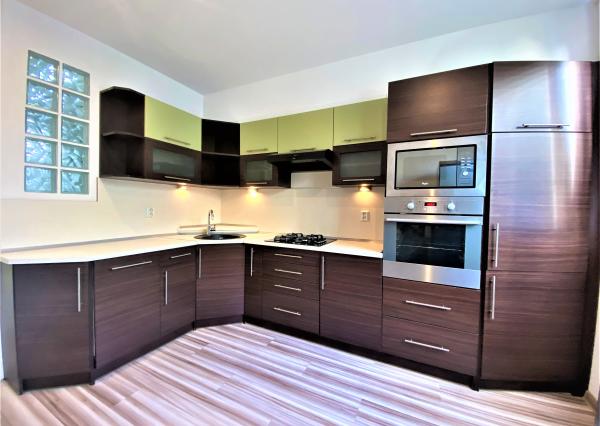 Priestranný 3 izbový byt - 82 m2 - na Berlínskej