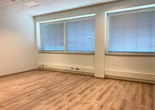 Atraktívna, klimatizovaná kancelária 36 m2 v centre
