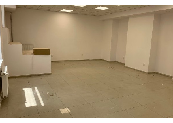 Atraktívne obchodné priestory - 72 m2 - pri Auparku