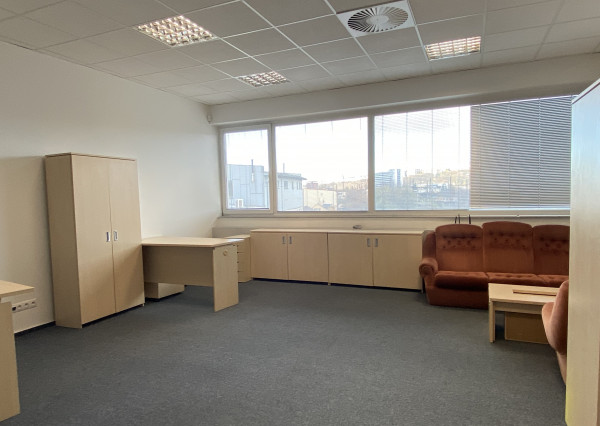 Kompaktná kancelária - 23 m2 pri Auparku