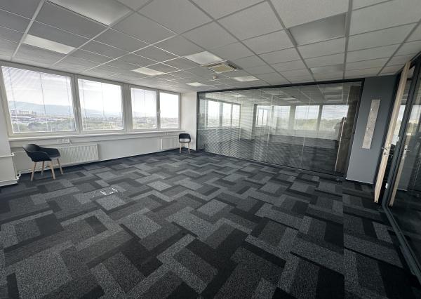 Moderné kancelárske priestory - 660 m2 - na Juhu