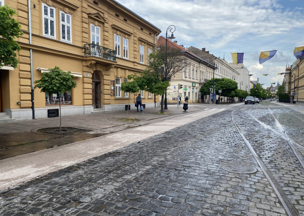 Obchodné priestory - 85 m2 v centre mesta