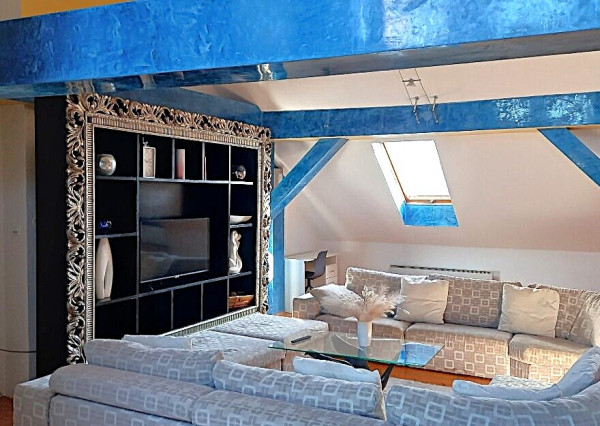 Výnimočný 3-izbový podkrovný byt priamo na Hlavnej ulici v Košiciach