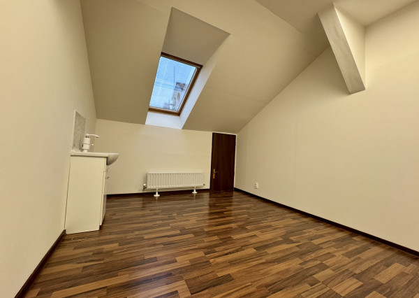 Kompaktná kancelária - 12 m2 - v centre mesta na Mäsiarskej