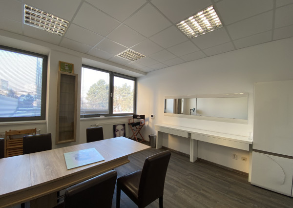 Na prenájom kompaktná kancelária - 21 m2 - blízko centre mesta