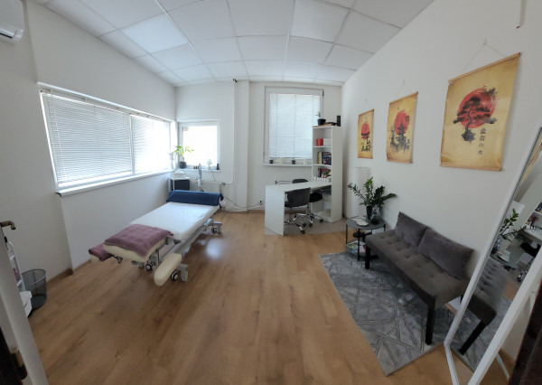 Kompaktná, kancelárska budova - 90 m2 - na Juhu