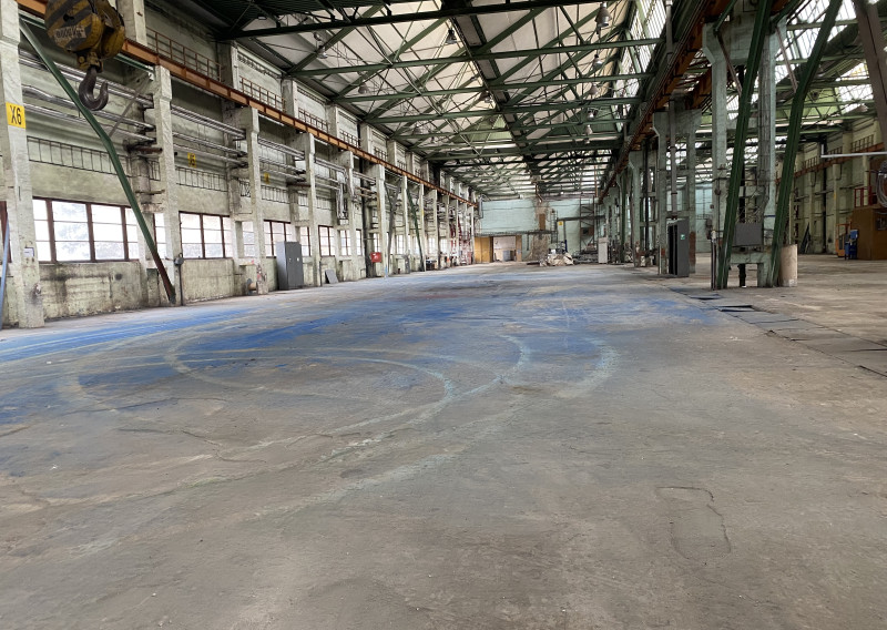 Výrobné a skladovacie priestory - 4000 m2